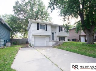 423 Laramie Trl, Lincoln, NE 68521