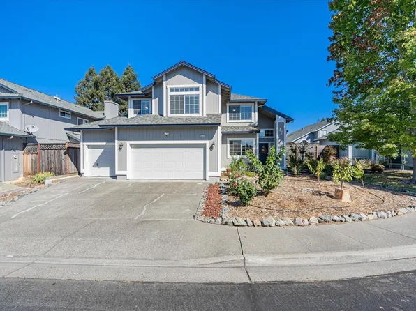 9212 Piccadilly Circle, Windsor, CA 95492