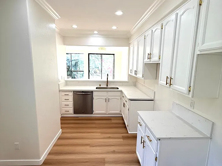451 Pavarotti Dr — Photo 5