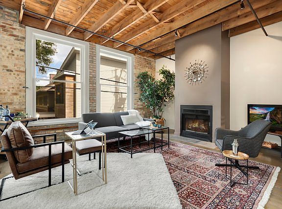 4th image of 5235 N Ravenswood Ave APT 1