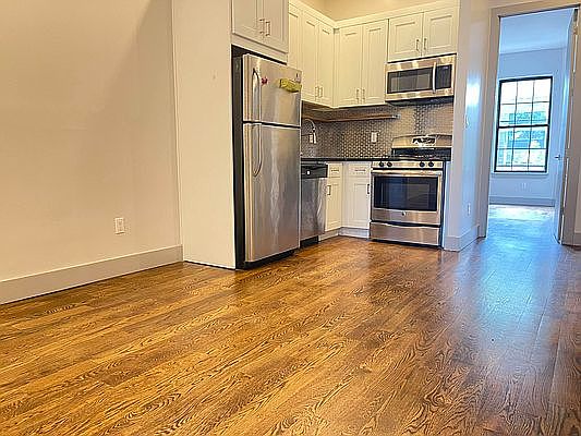 1st image of 1258 Jefferson Ave #3C