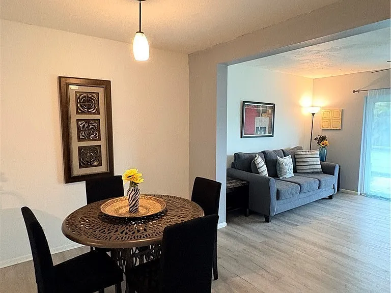4520 SW 8th Pl #4 — Photo 6