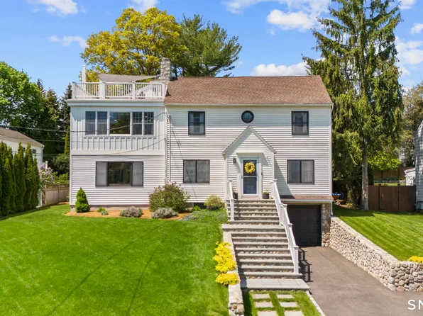 82 Lee Drive, Fairfield, CT 06824