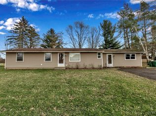 5653 Keck Rd, Lockport, NY 14094