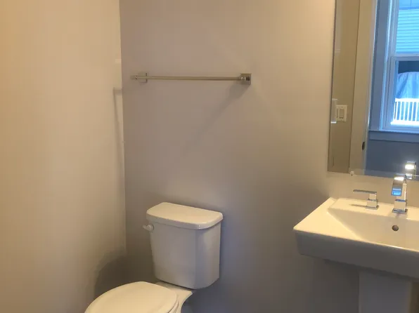 22289 Cornerstone Crossing Ter #1, Ashburn, VA 20148