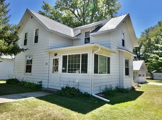 301 E Pearl St, Petersburg, NE 68652