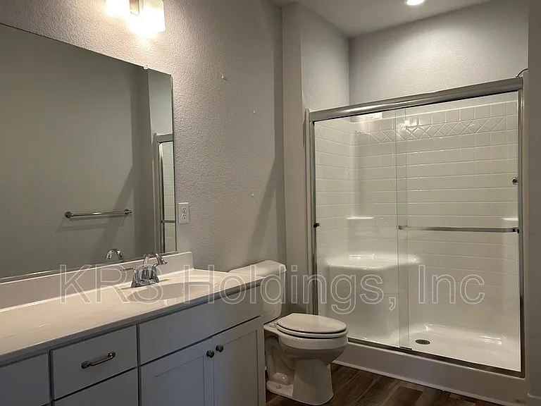 4724 Kilby Dr — Photo 7