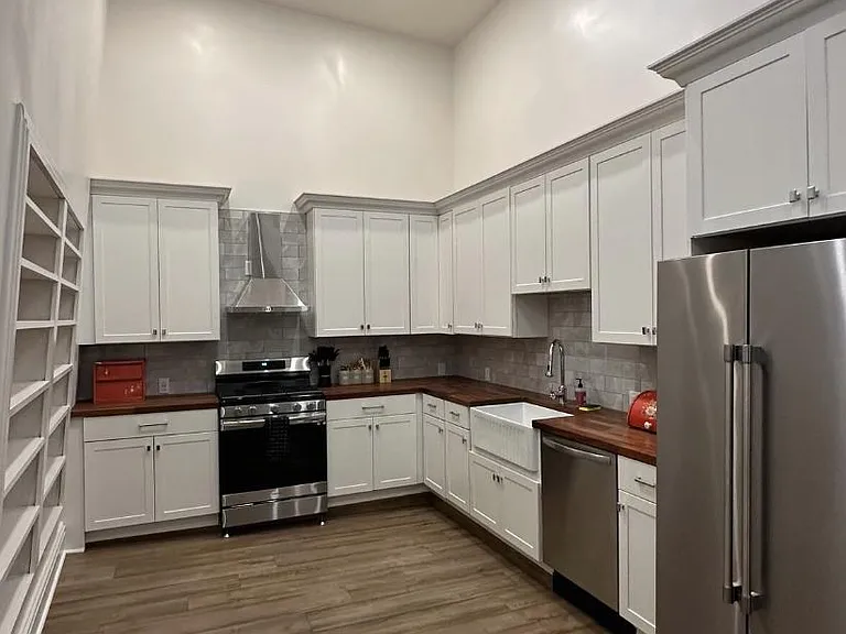 2 Pleasant St #4B — Photo 6