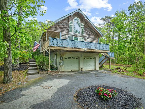 3rd image of 340 Chestnut Neck Rd