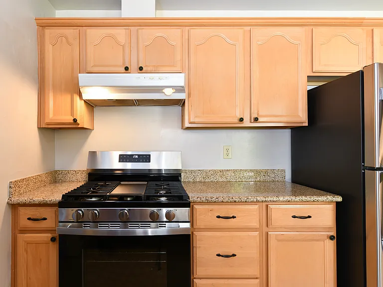 1415 Meek Ave — Photo 15
