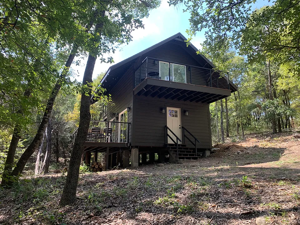 126 Private Road 109