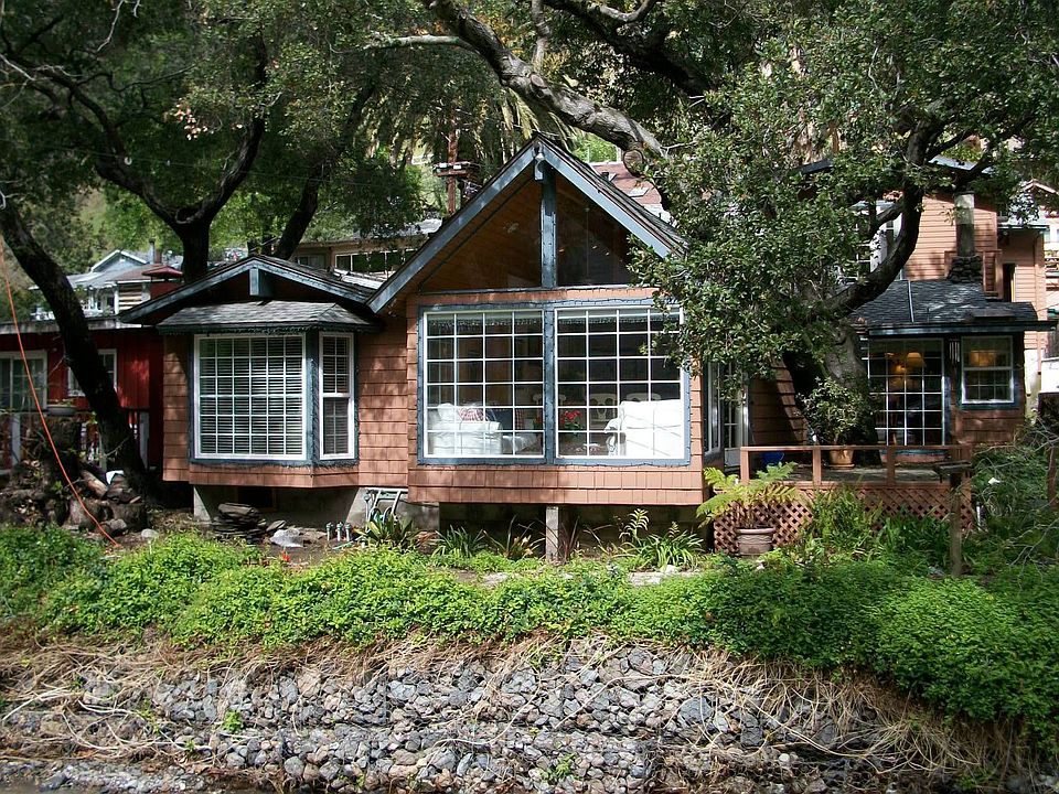 1st image of 28752 Sycamore Dr