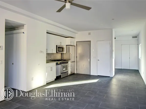 233 Devoe Street image 1 of 6