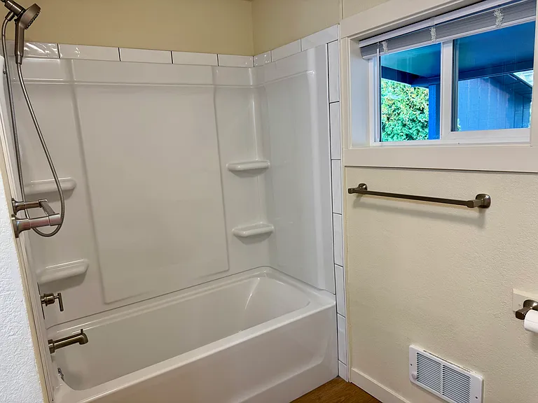 535 1/2 Methow St — Photo 5