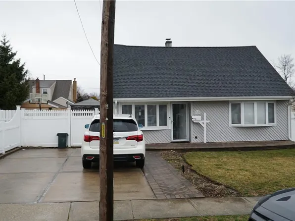 952 Merillon Avenue, Westbury, NY 11590