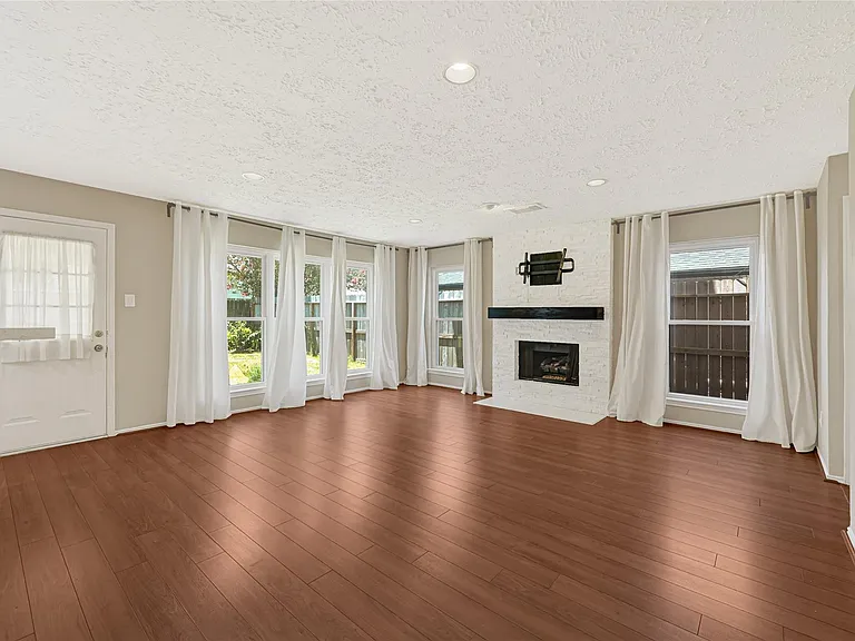 3510 Honey Creek Dr — Photo 10