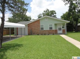3309 Woodlawn St, Victoria, TX 77901