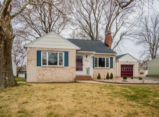 540 Barry Rd, Rochester, NY 14617