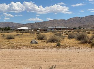 1 Klickitat Ave, Apple Valley, CA 92307