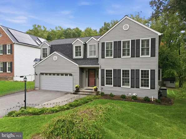 8825 Cardinal Forest Cir, Laurel, MD 20723