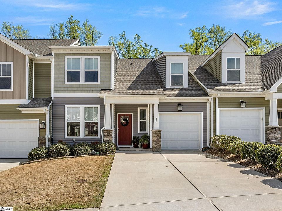 1st image of 38 Creekhaven Ln