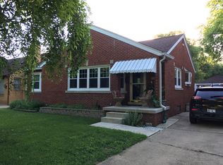 2320 S Walnut St, Springfield, IL 62704