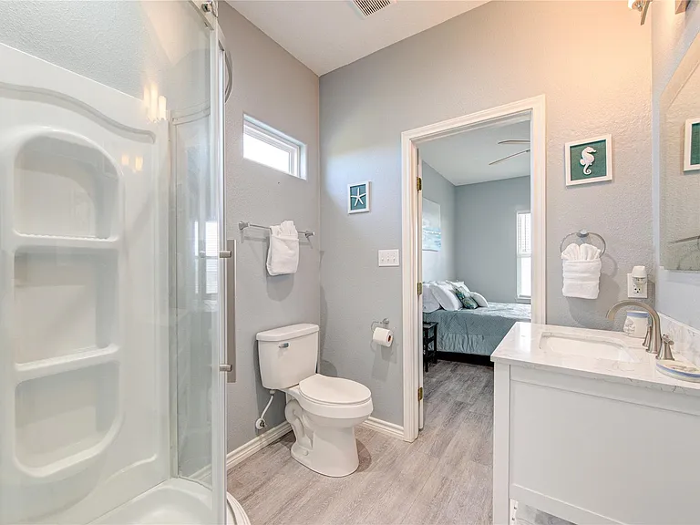 14110 Miramar Dr — Photo 32