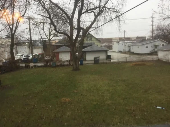 1925 Warwick Ave, Whiting, IN 46394