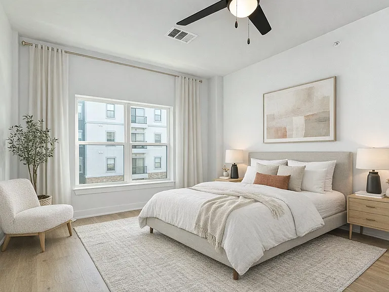 Secondary bedroom