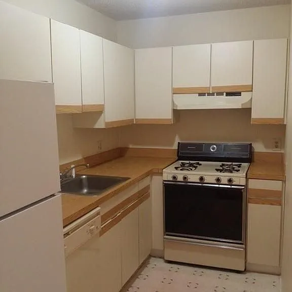 22 Kenmar Dr #213 — Photo 11