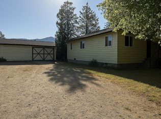 15421 Hornbrook Rd, Hornbrook, CA 96044