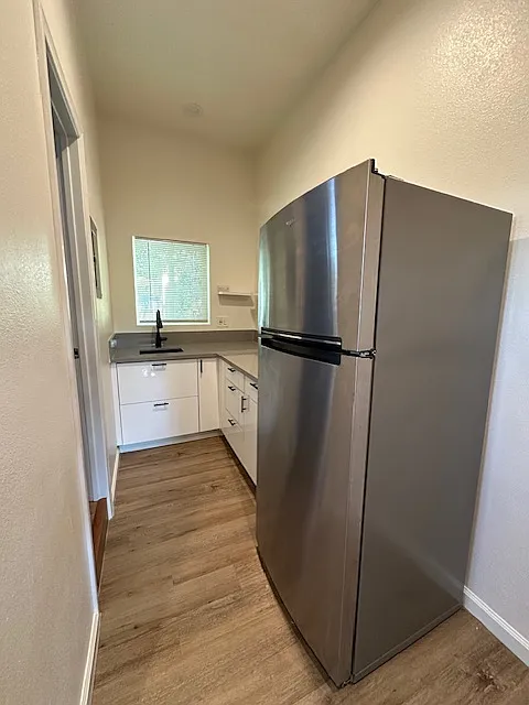 Studio, 200 sqft, $1,350 — Photo 3