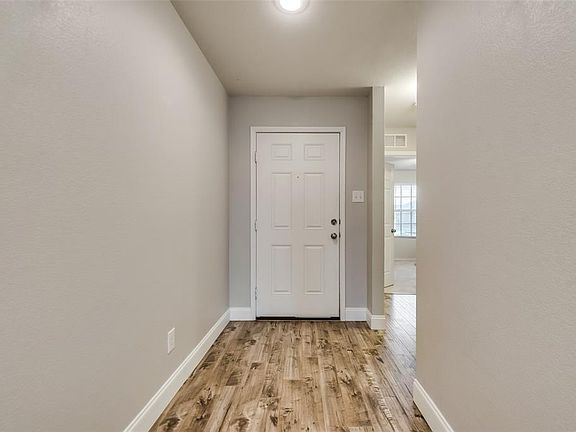 5th image of 123 Abelia Dr