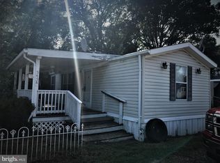 5458 Hallowing Point Rd, Prince Frederick, MD 20678