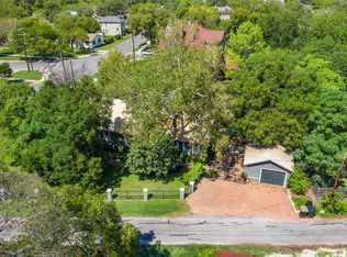 807 S College St, Georgetown, TX 78626