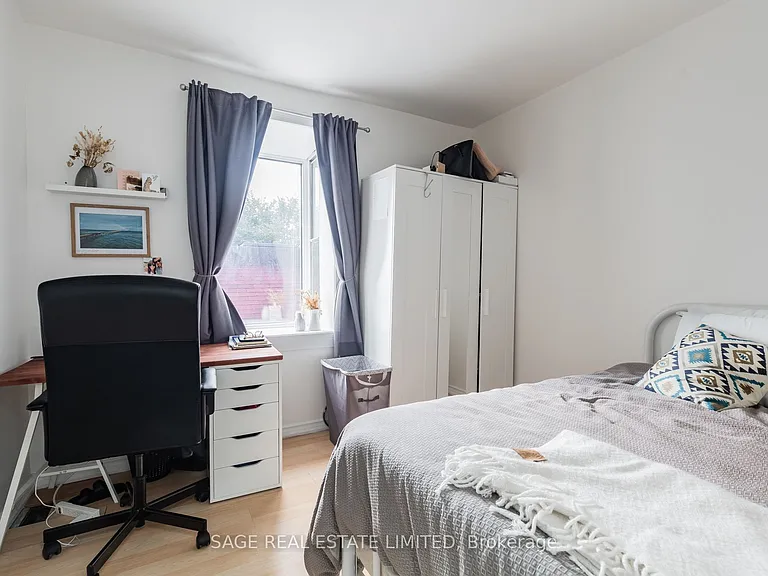 433 Woodfield Rd — Photo 14