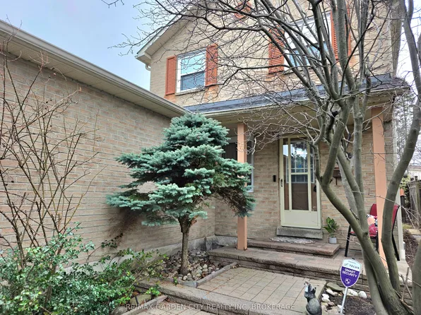 3169 Bartholomew Cres, Mississauga, ON L5N 3K9