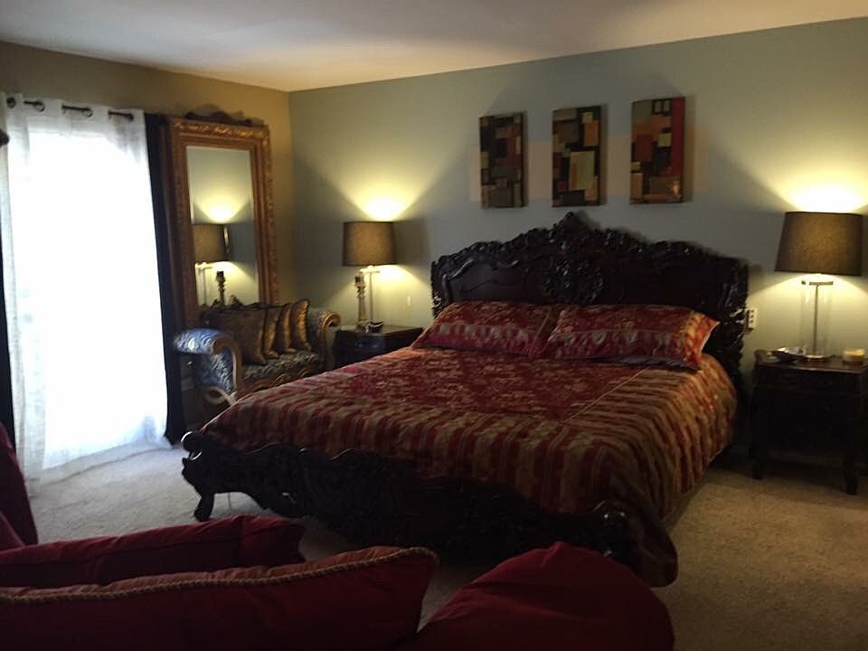 1st image of 923 Hermosa Dr SE #921