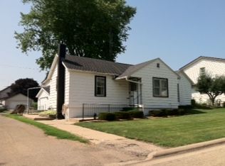 118 W Columbia Ave, Stockton, IL 61085