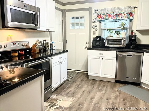 2nd image of 733 W Main Street