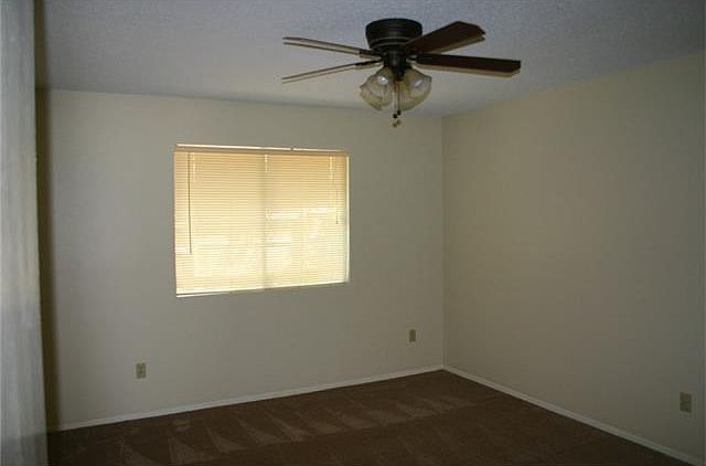 2nd image of 1506 Matthews Ln #B