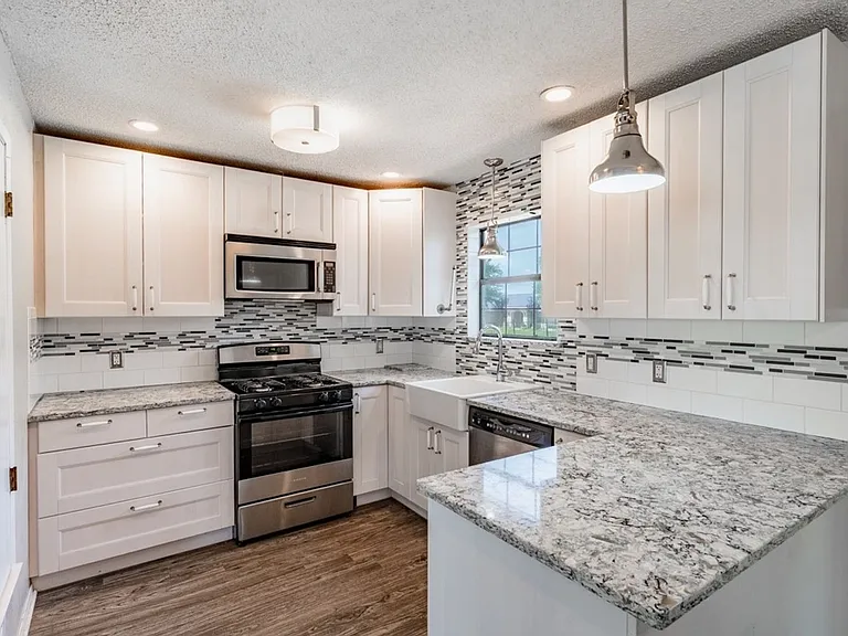 5460 Farm To Market Rd #973 — Photo 7