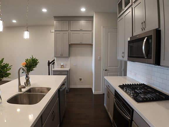3rd image of 17746 Shumard Oak Dr