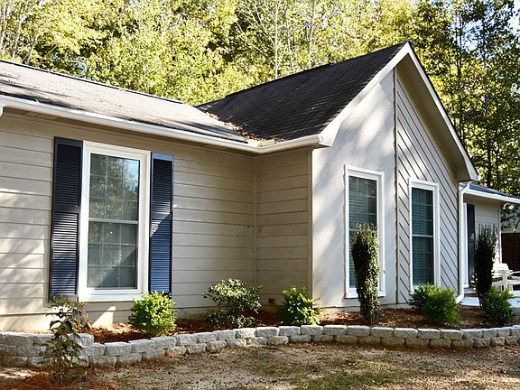 4th image of 7 Redfield Dr