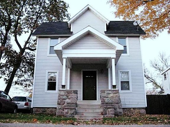 2nd image of 44 Margaret St