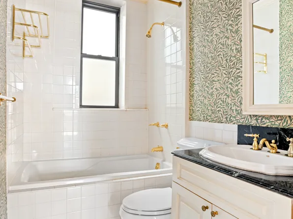 255 West 84th Street image 17 of 22