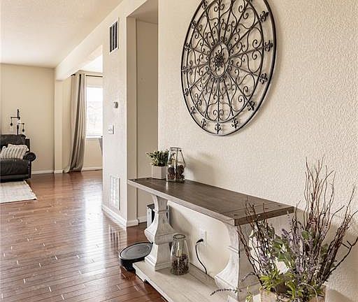 3rd image of 1368 Castle Creek Cir