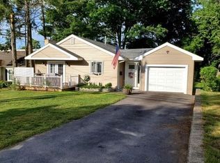 520 Prospect St, Methuen, MA 01844