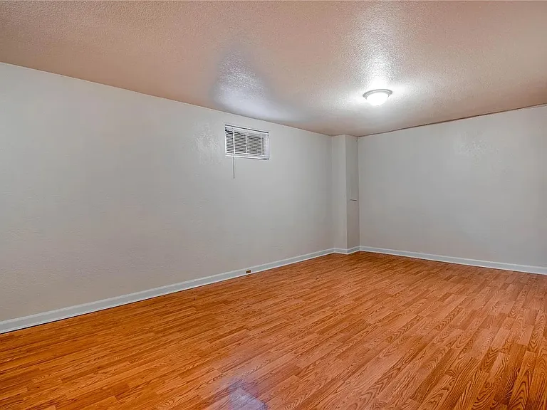824 Xavier St — Photo 6