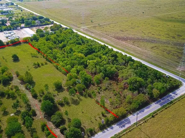 17020 Kickapoo Rd, Waller, TX 77484